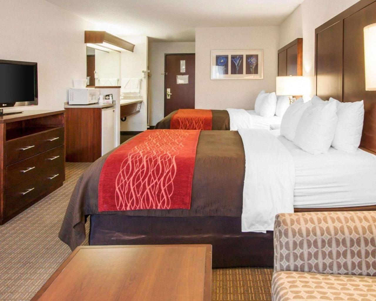 Comfort Inn & Suites-Portland Airport Екстер'єр фото
